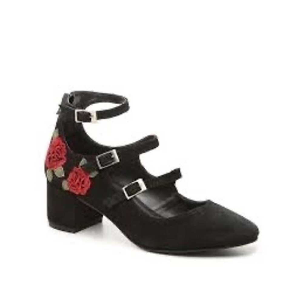 Steve Madden Hadley Embroidered Rose black buckle leather suede heels size 7.5